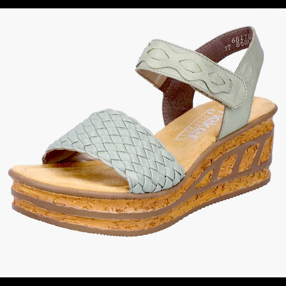 Platform Rieker Sandals Size 37 (fit 6-7). Open box.